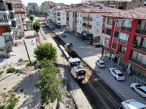 KARAKAYIŞ CADDESİ’NDE GÜVENLİ ULAŞIM İÇİN DÖNÜŞÜM BAŞLADI