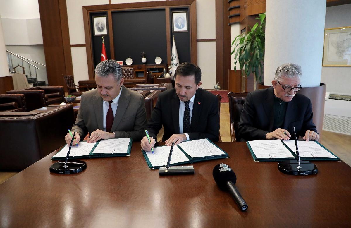 SAĞLIK YATIRIMLARI DEVAM EDİYOR