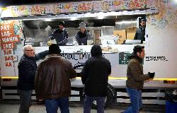 KARATAY BELEDİYESİ’NİN SICAK ÇORBA GELENEĞİ DEVAM EDİYOR