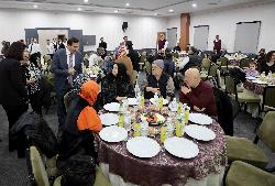 HASAN KILCA, ALZHEIMER YAŞAM MERKEZİ SAKİNLERİ VE AİLELERİ İLE İFTARDA BULUŞTU