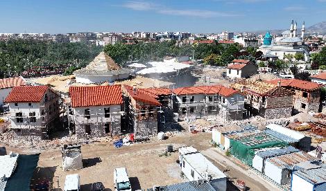 MEVLANA TÜRBESİ ÇEVRESİNDE TARİH YENİDEN YÜKSELİYOR